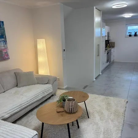 Ruhig Und Zentral Zwischen Koeln Und Duesseldorf ,nahe Schloss Dyck *