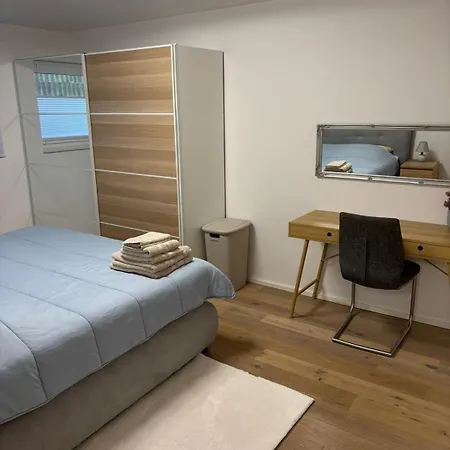 公寓 Ruhig Und Zentral Zwischen Koeln Und Duesseldorf ,nahe Schloss Dyck