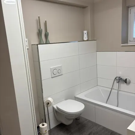 Ruhig Und Zentral Zwischen Koeln Und Duesseldorf ,nahe Schloss Dyck Apartmán Jüchen