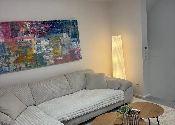 Ruhig Und Zentral Zwischen Koeln Und Duesseldorf ,nahe Schloss Dyck Appartement *