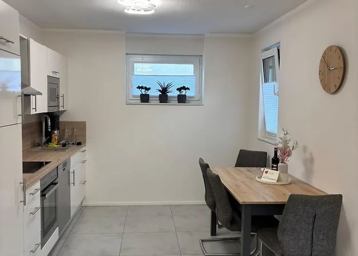 Ruhig Und Zentral Zwischen Koeln Und Duesseldorf ,nahe Schloss Dyck * Jüchen