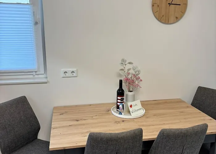 Appartement Ruhig Und Zentral Zwischen Koeln Und Duesseldorf ,nahe Schloss Dyck