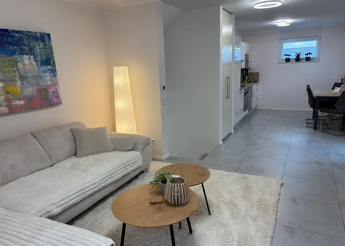 Ruhig Und Zentral Zwischen Koeln Und Duesseldorf ,nahe Schloss Dyck *