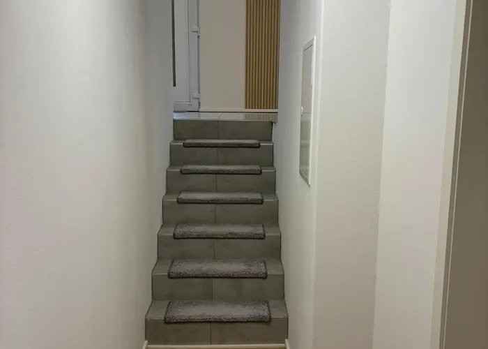 Appartement Ruhig Und Zentral Zwischen Koeln Und Duesseldorf ,nahe Schloss Dyck Jüchen